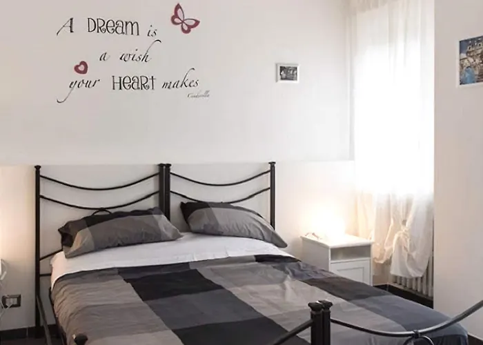 Eden Guest house 3*